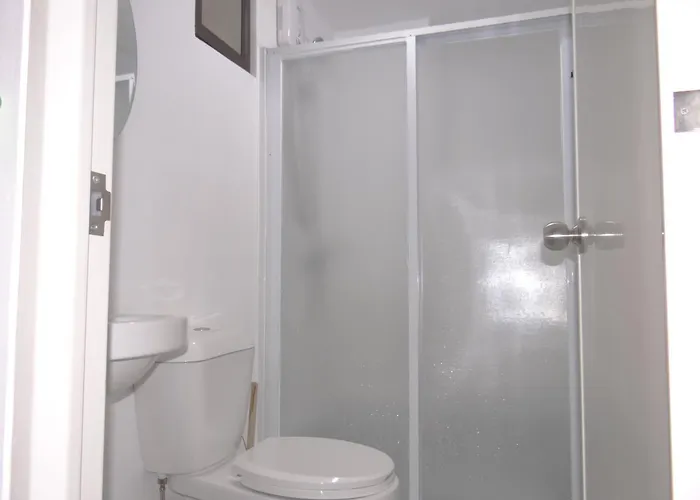 Cozy Cebu Royal Ocean Crest Mactan アパートホテル マクタン